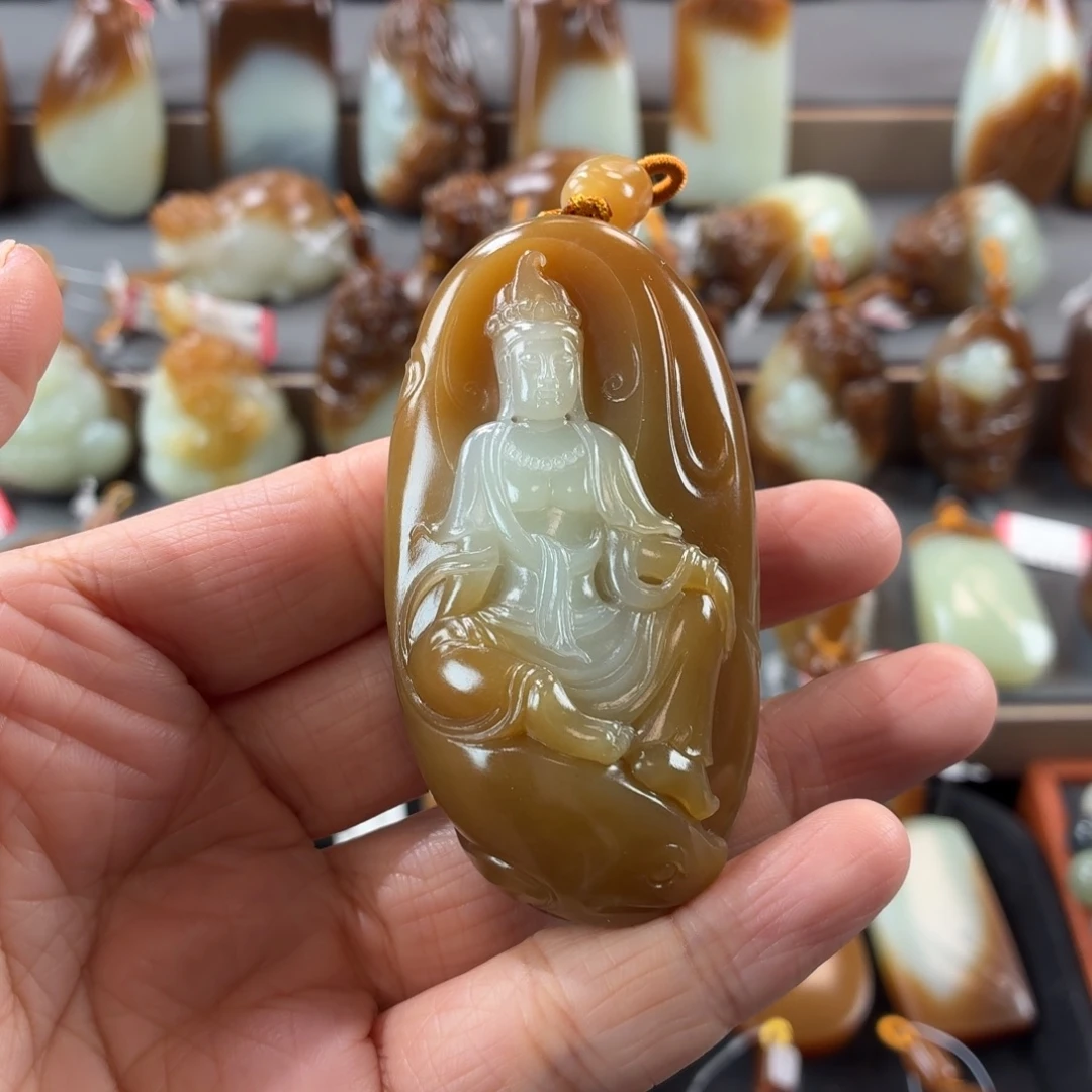 和田玉未镶嵌颈饰