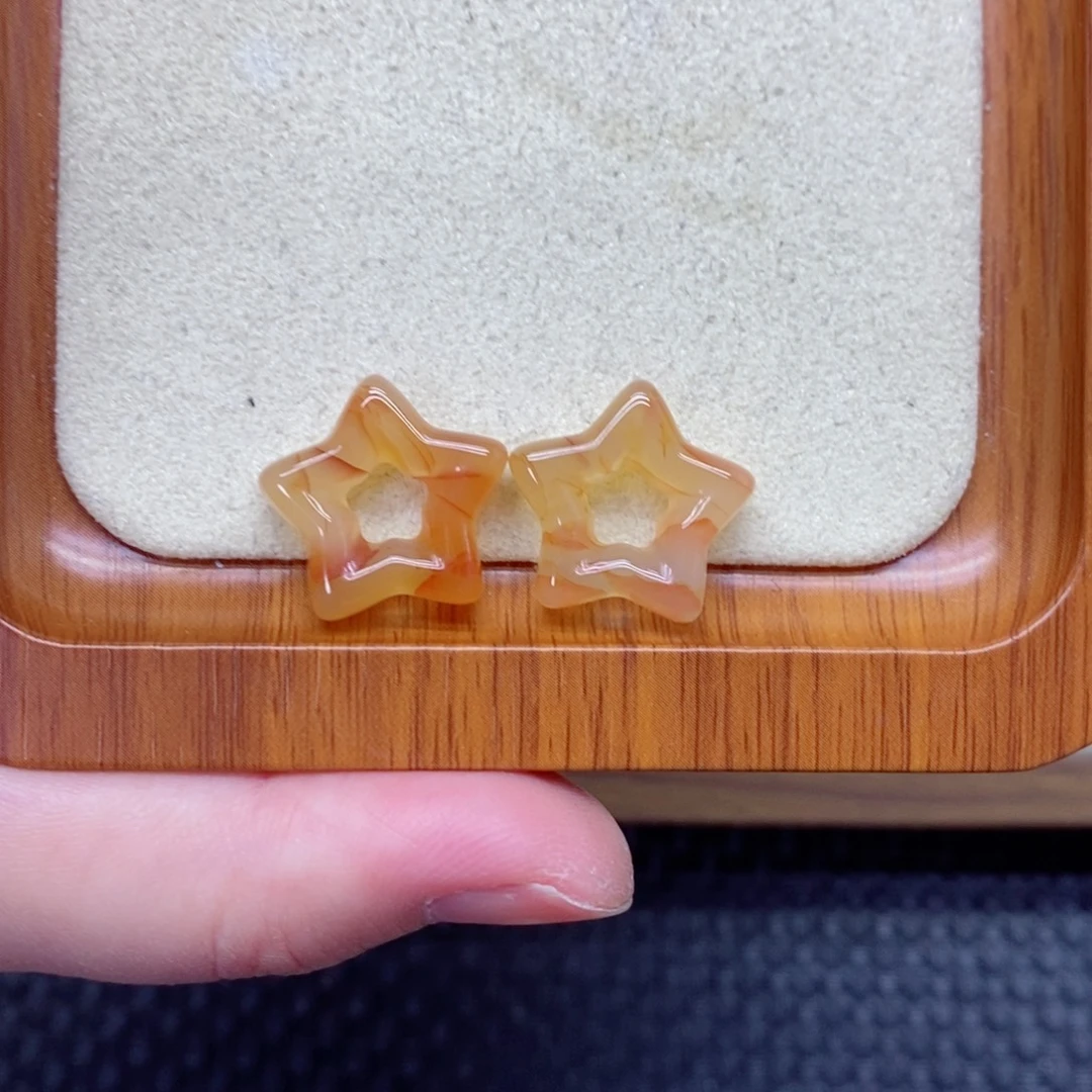 R***e未镶嵌颈饰玛瑙/玉髓