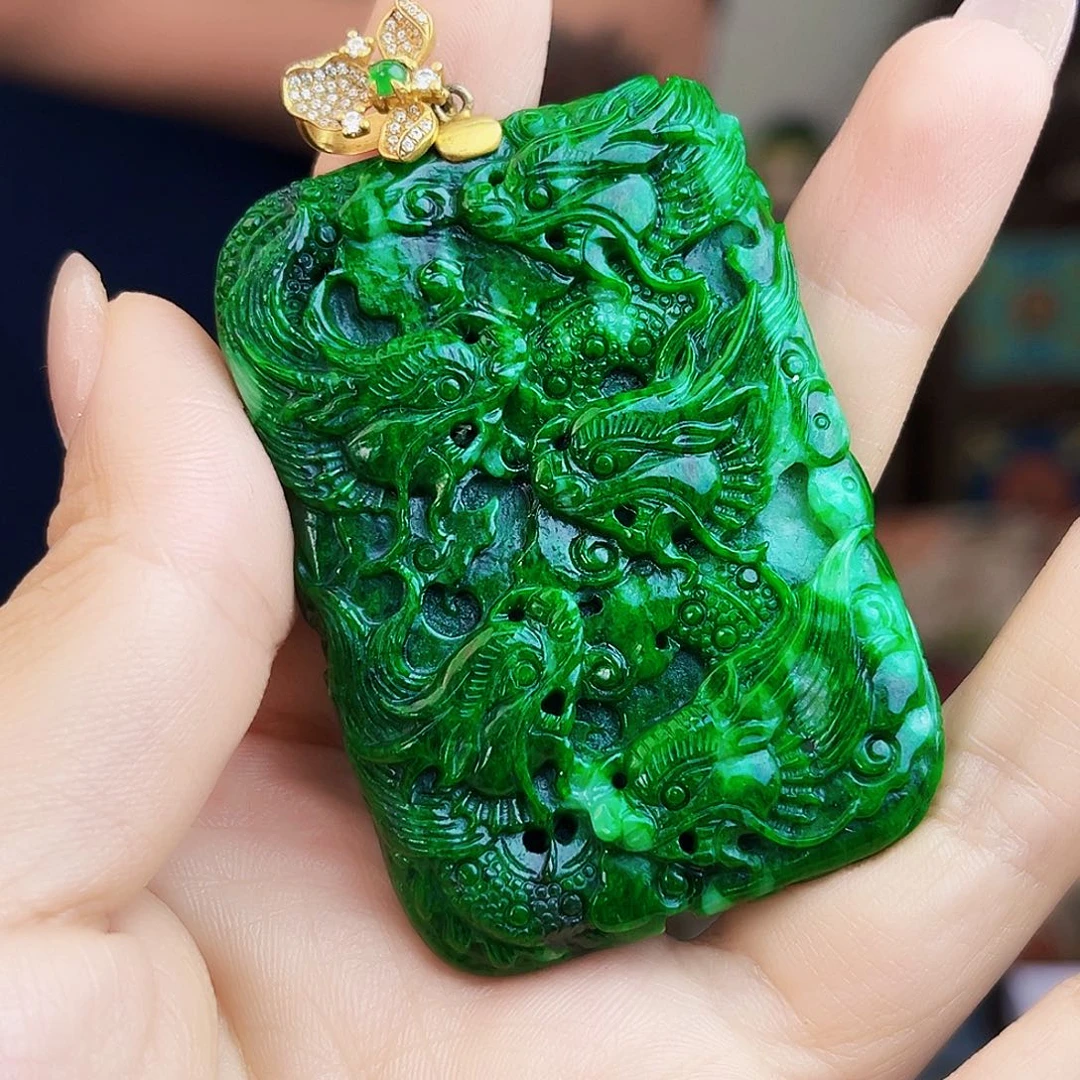 翡翠18K金镶嵌颈饰多样性