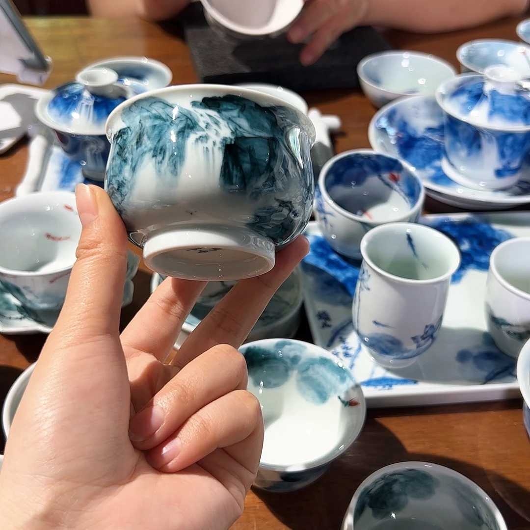 H***。青花手绘山水主人杯