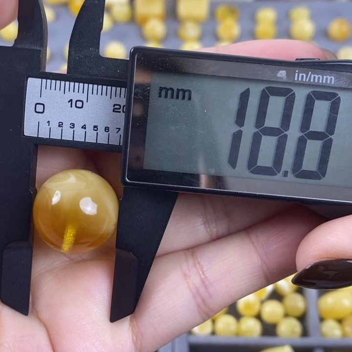 琥珀裸石未镶嵌琥珀蜜蜡2