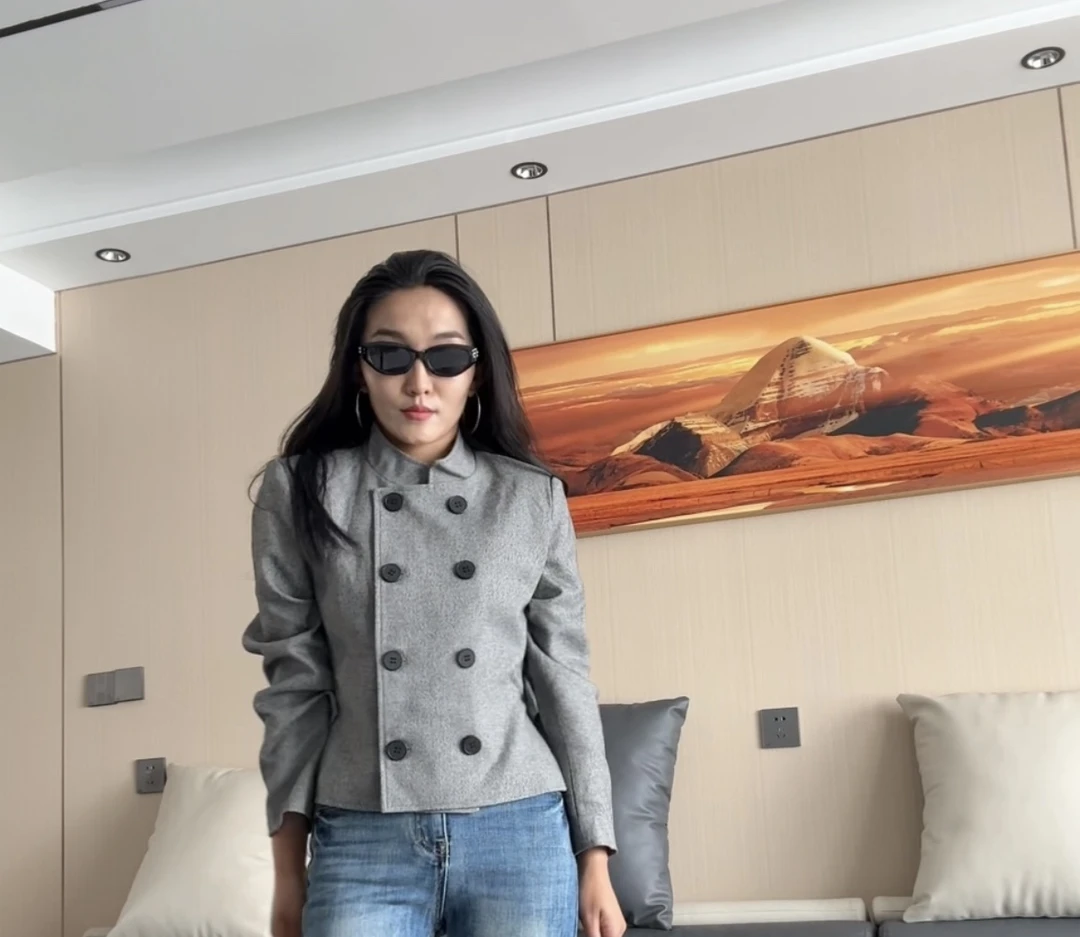 时尚百搭休闲外套