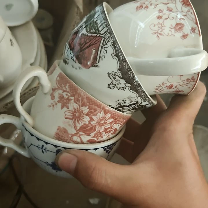 陶瓷盘子碗啥都有