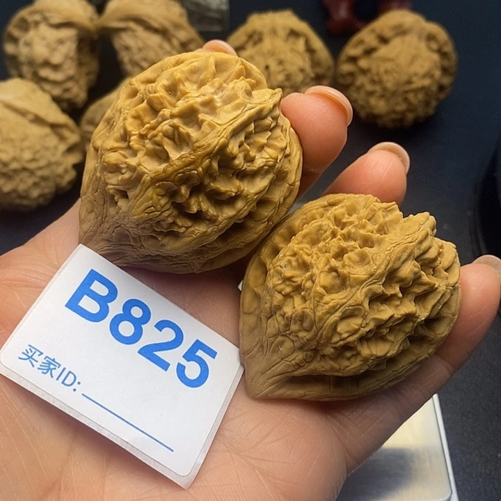 把件文玩核桃大沽石4.2克重56