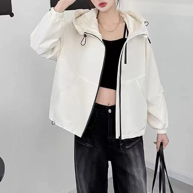 5066春季休闲百搭连帽宽松短款外套（衣长61cm左右）