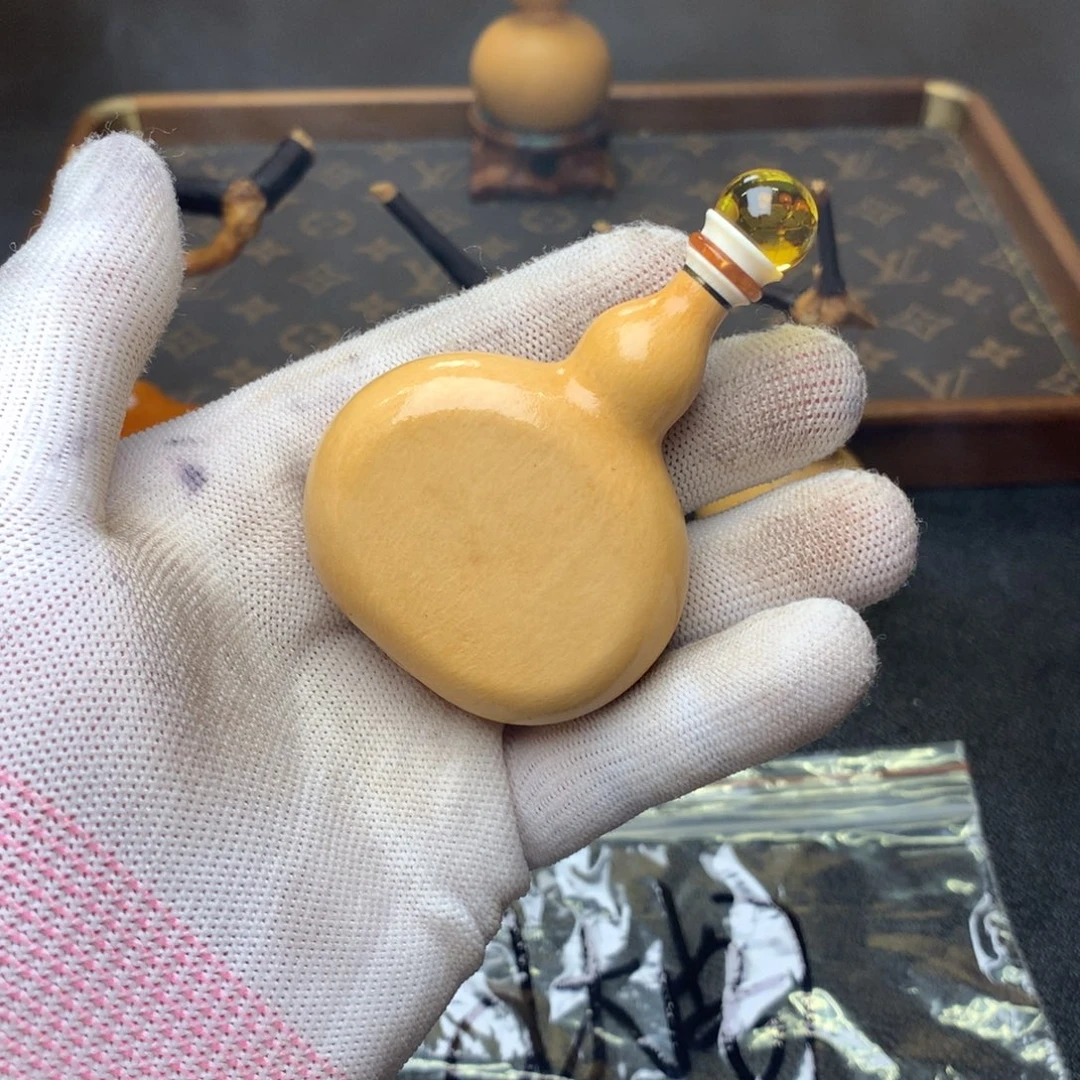 王***阁天然的天然植物油烧热