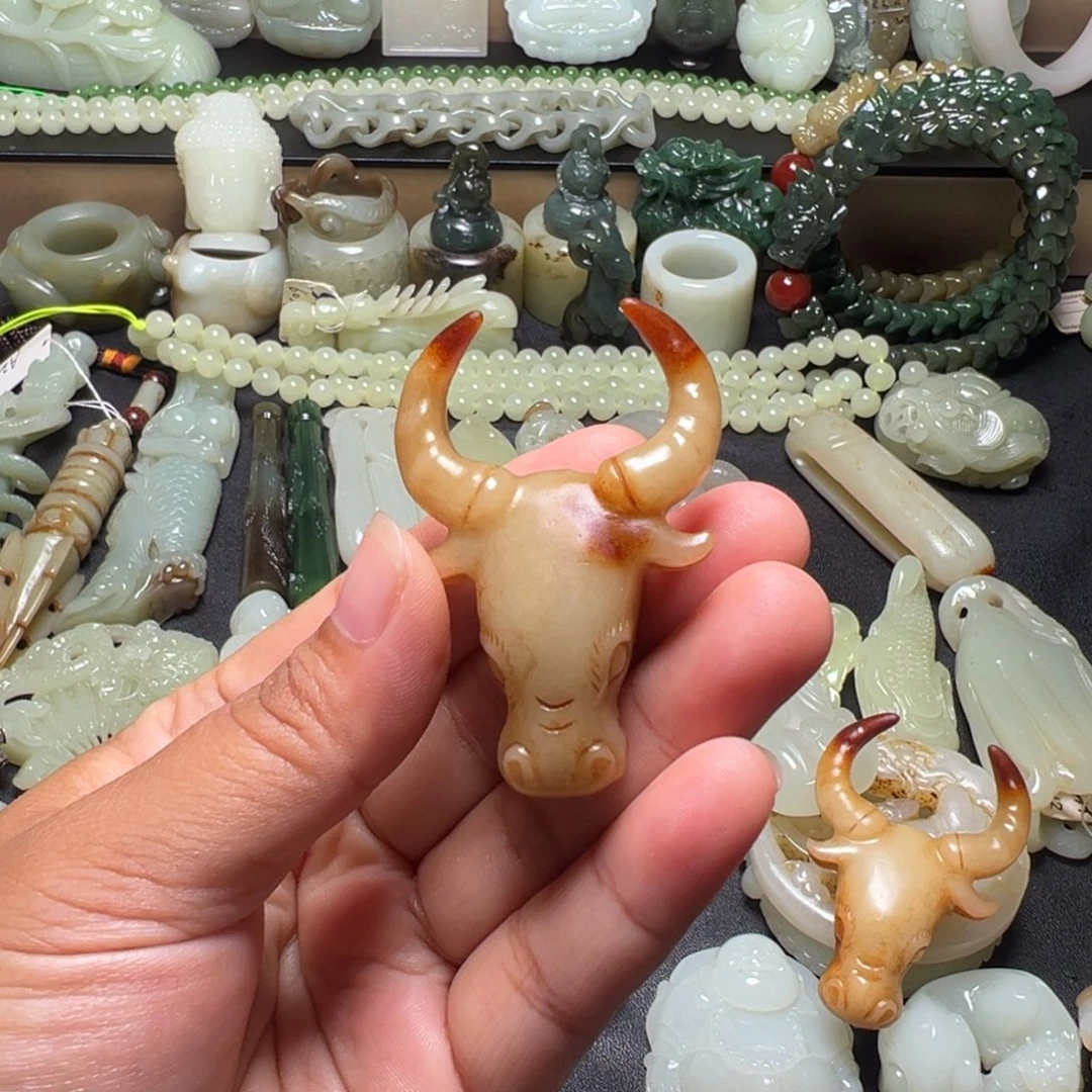 康***道和田玉（糖玉）未镶嵌颈饰