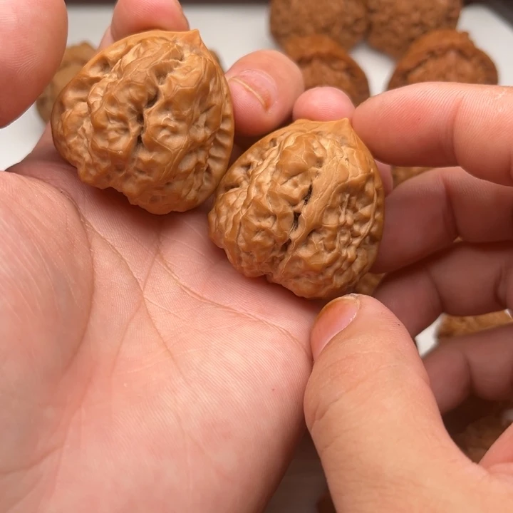 吊坠文玩核桃40三角箭毒蛙