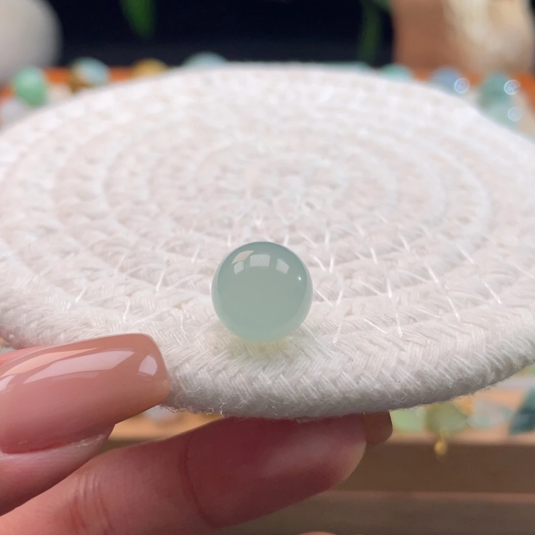 定制翡翠未镶嵌天然缅甸翡翠a货冰胶细腻12.1
