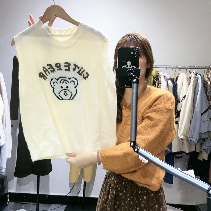 【闪购商品】米白马甲
