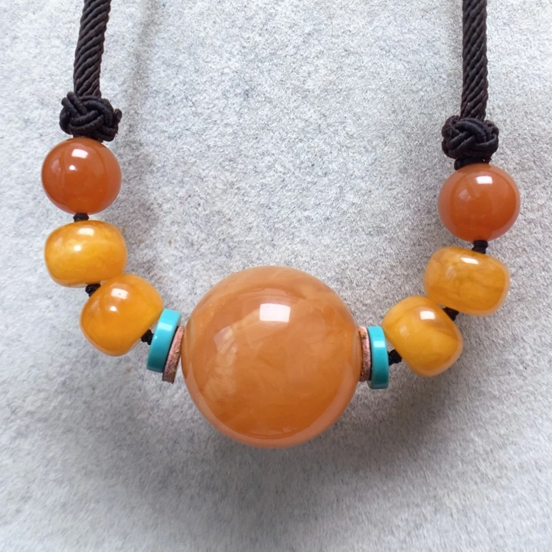 蜜蜡未镶嵌项链锁骨