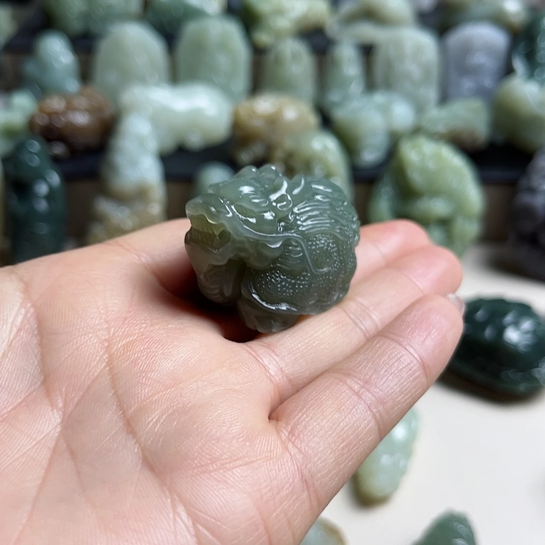 小***灯未镶嵌和田玉挂件
