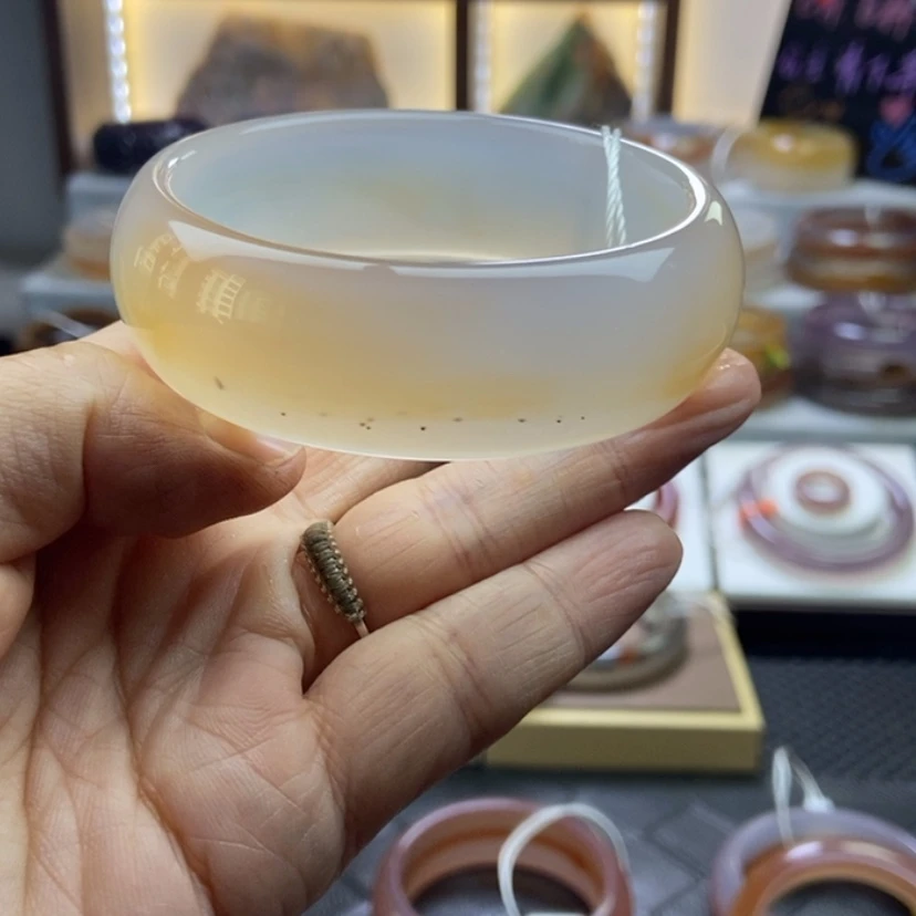 【闪购商品】手镯玛瑙/玉髓未镶嵌烟**散