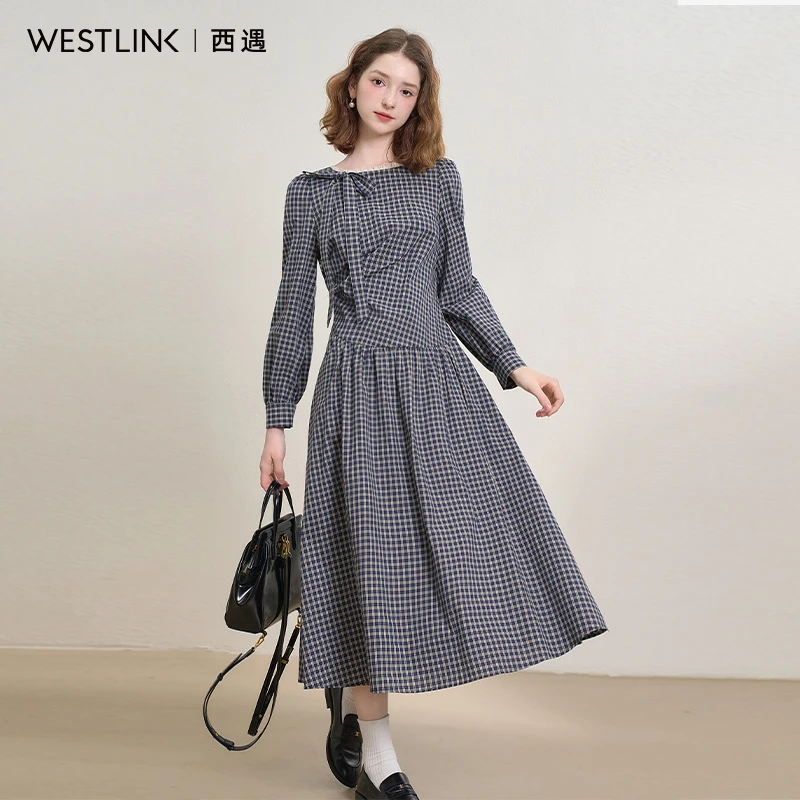 1141西遇蝴蝶结花边领设计感连衣裙女2025秋季收腰格纹裙