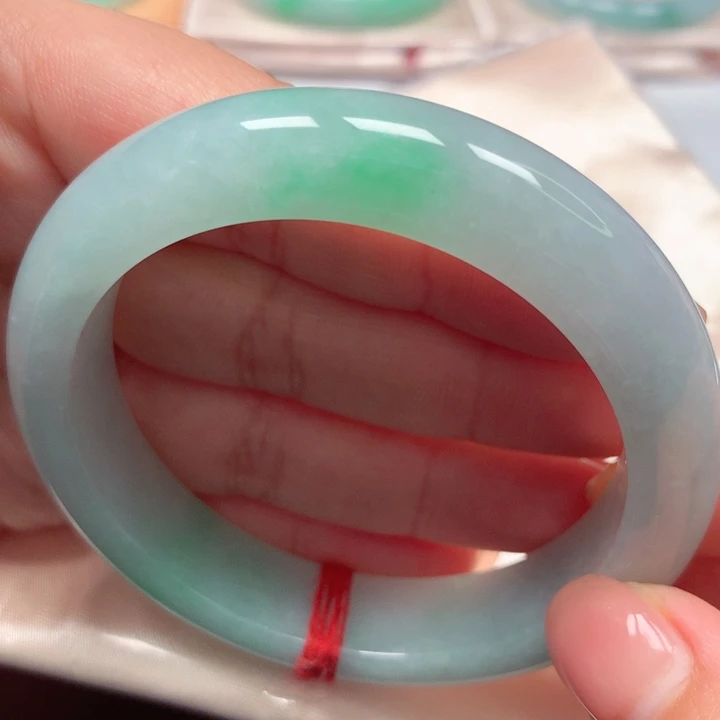 翡翠手镯未镶嵌冰胶阳绿10