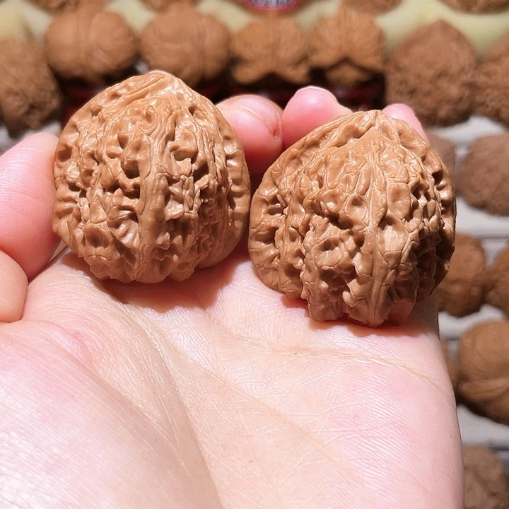 把件文玩核桃三角白38尺