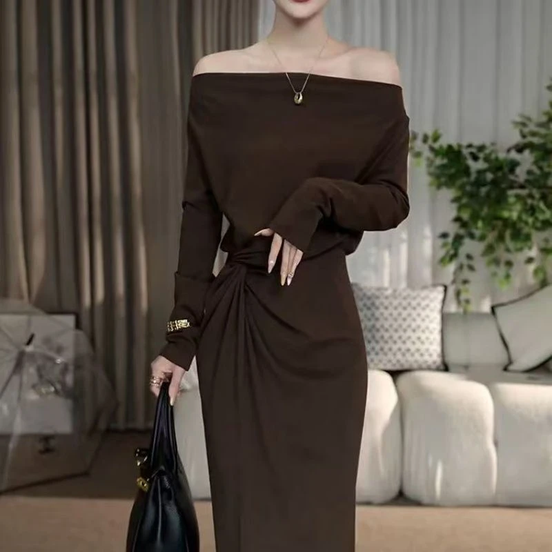 韩系时尚名媛风一字领连衣裙2025秋季新款端庄优雅气质侧开叉长裙