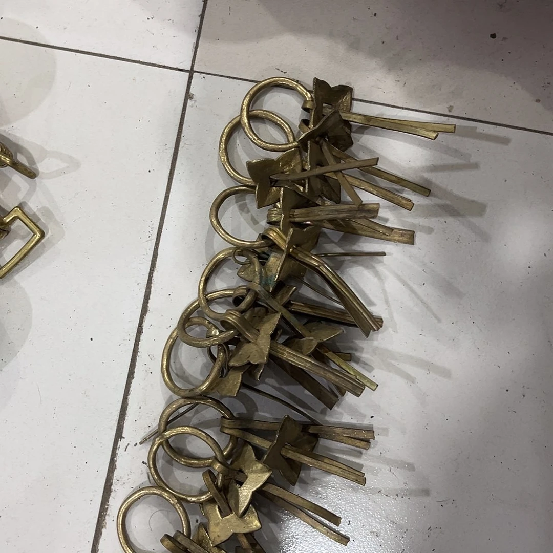 山***秀闪电购铜摆件工艺品