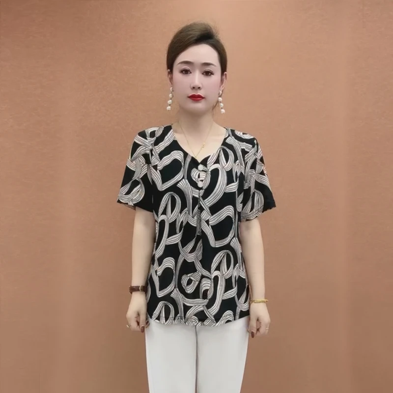 中老年薄款印花洋气大码宽松上衣女妈妈装夏装短袖中年遮肚t恤衫