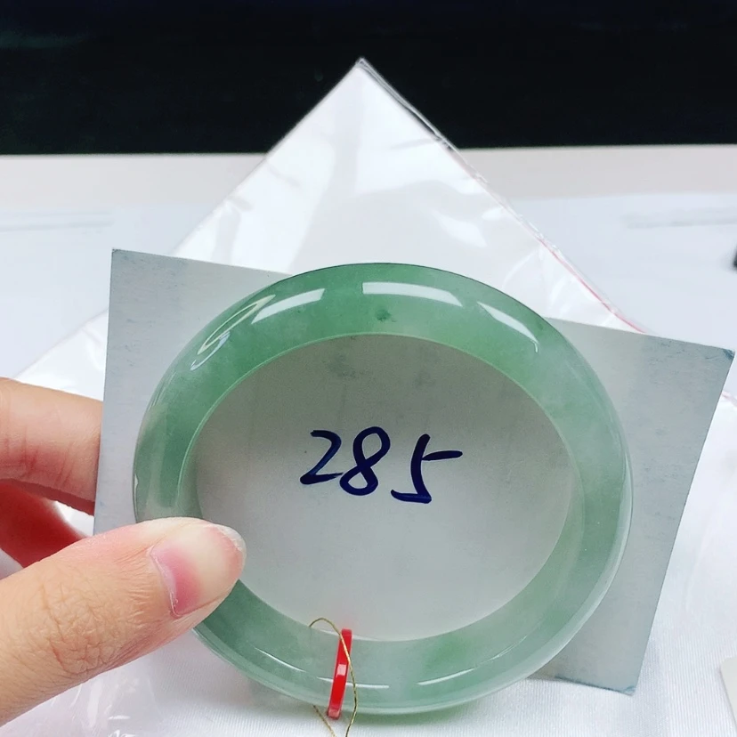 【闪购商品】翡翠手镯未镶嵌57圈