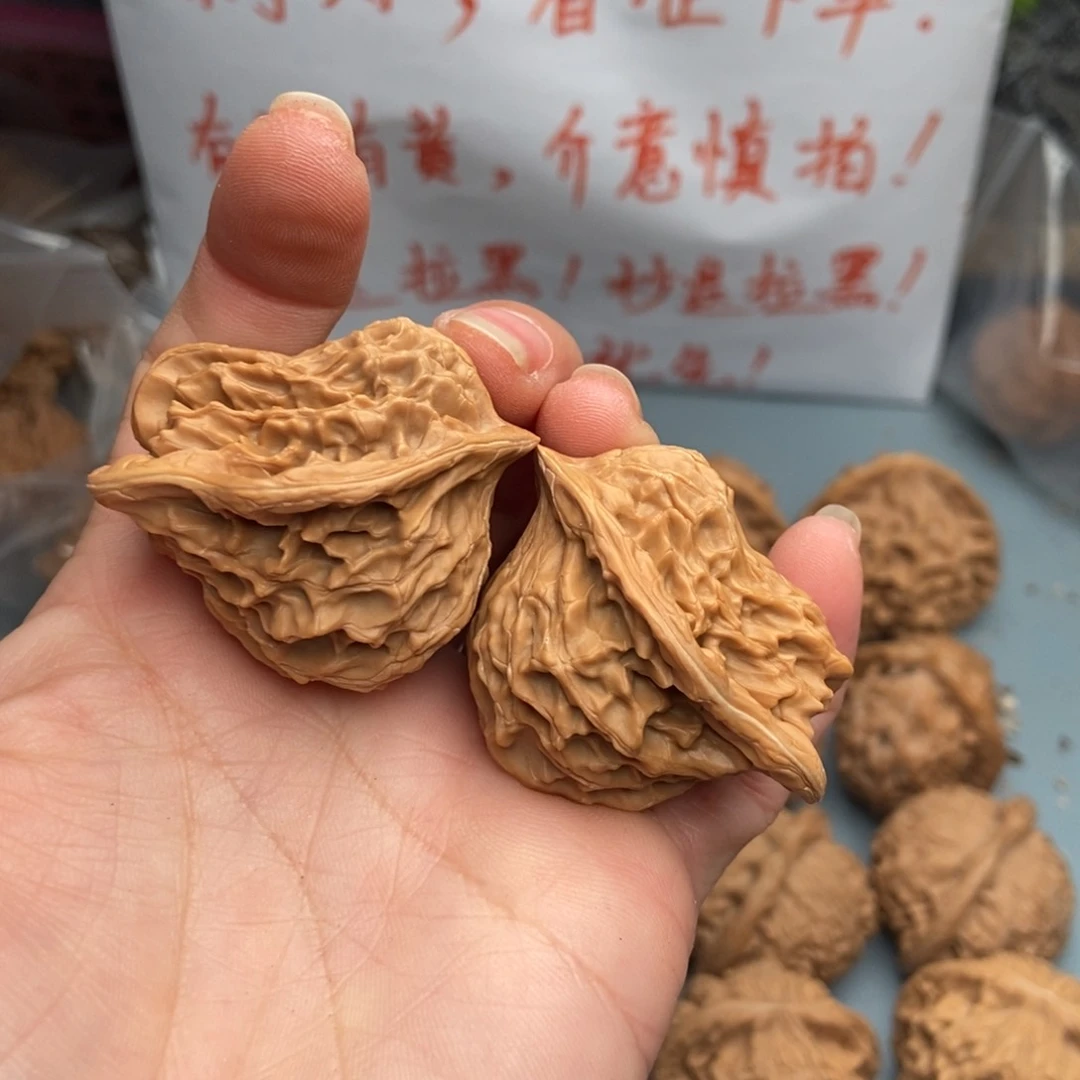 文玩核桃吊坠小鸟12