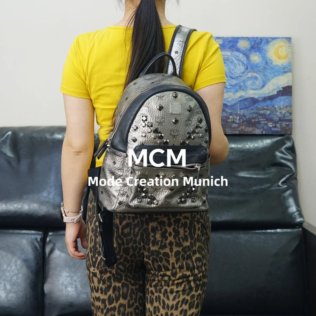 95新 MCM 银色双肩包/BB06420083/0083