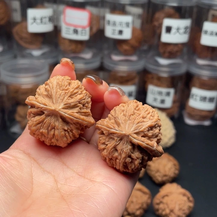 文玩核桃吊坠137狮子头36.5