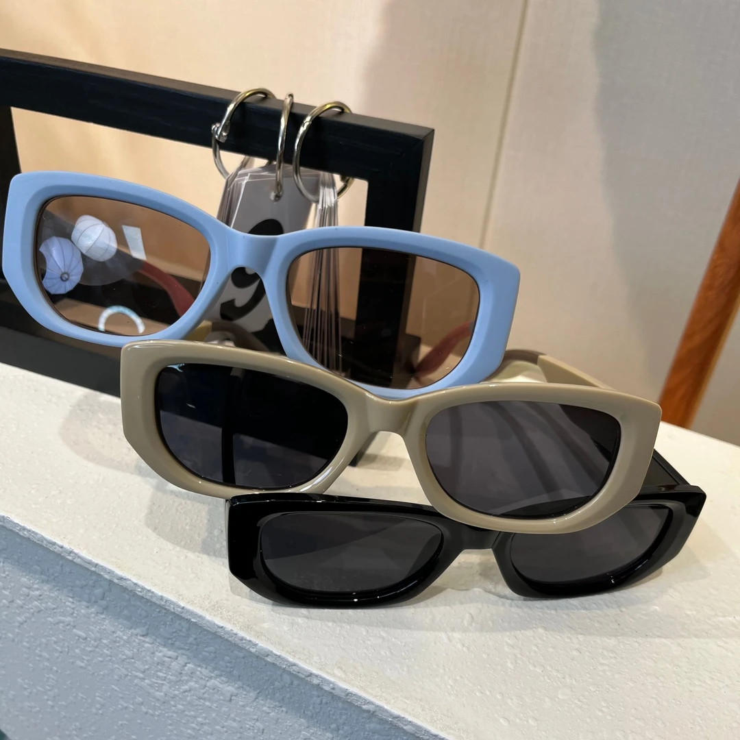 时尚百搭太阳镜女士旅游用墨镜防紫外线遮阳防晒眼镜