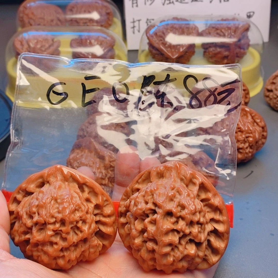 桃核吊坠G***陈官帽福利