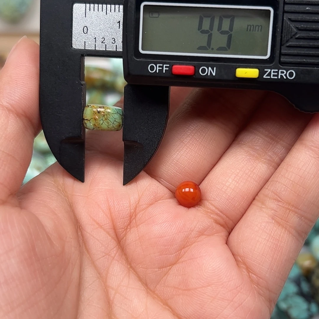 南红玛瑙未镶嵌珠宝奇石