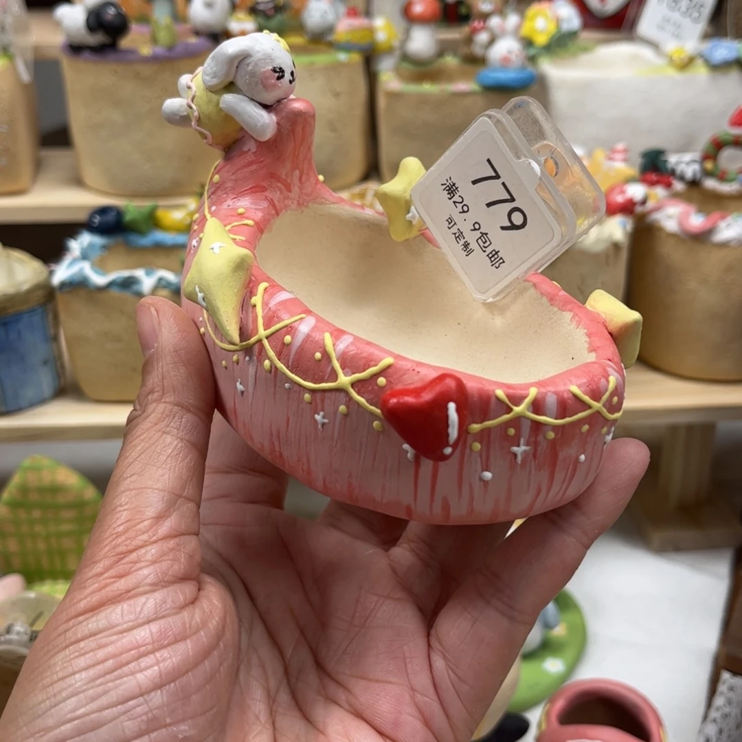 779兔子月亮花盆手绘