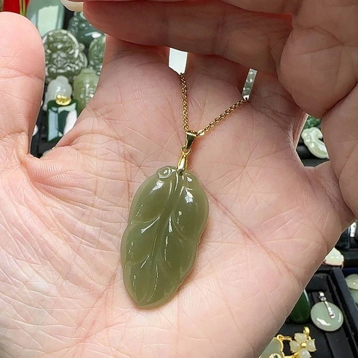 颈饰银S925镶嵌和田玉