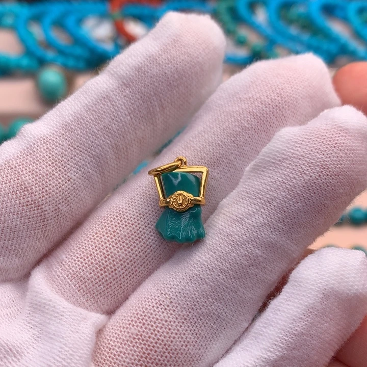 绿松石18K金镶嵌湖北天然原矿绿松石