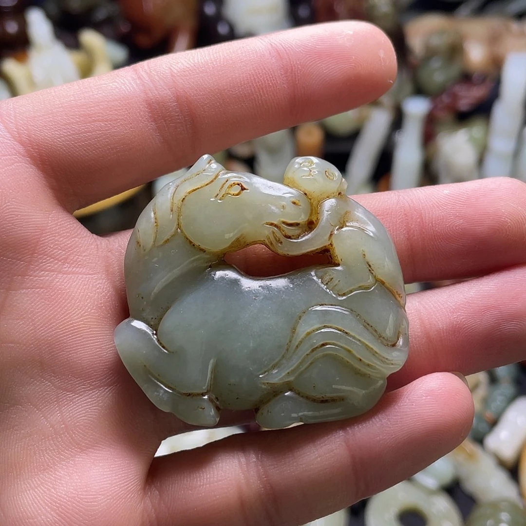 和田玉（糖玉）未镶嵌颈饰