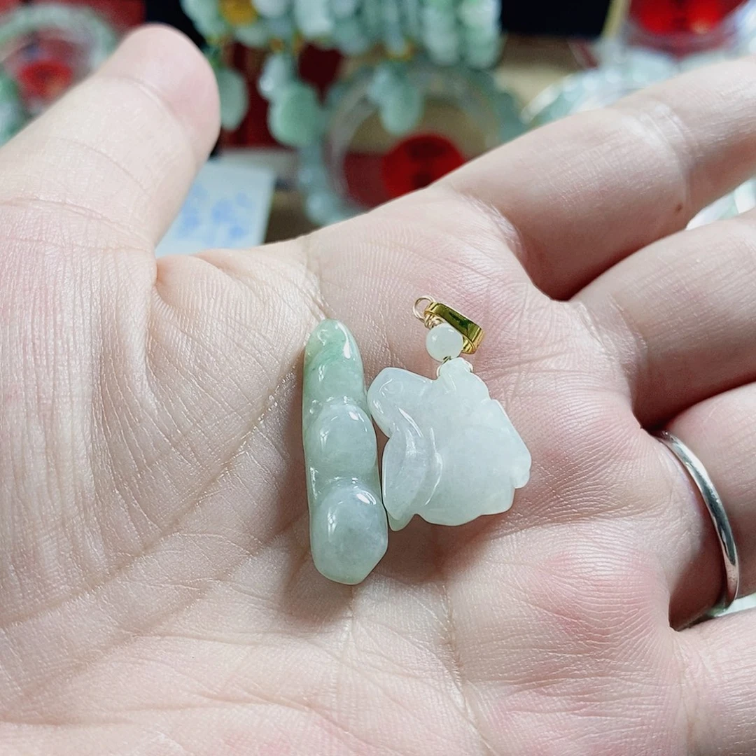 颈饰未镶嵌翡翠配绳
