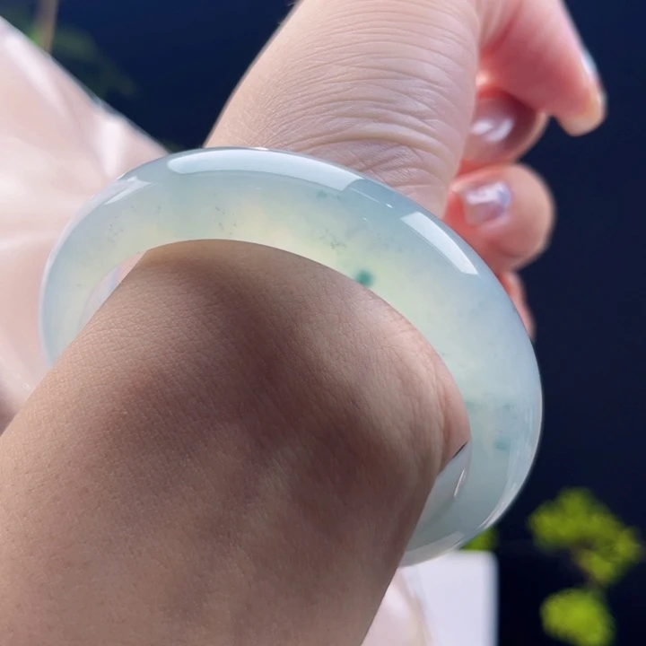 翡翠未镶嵌手镯买断链接57