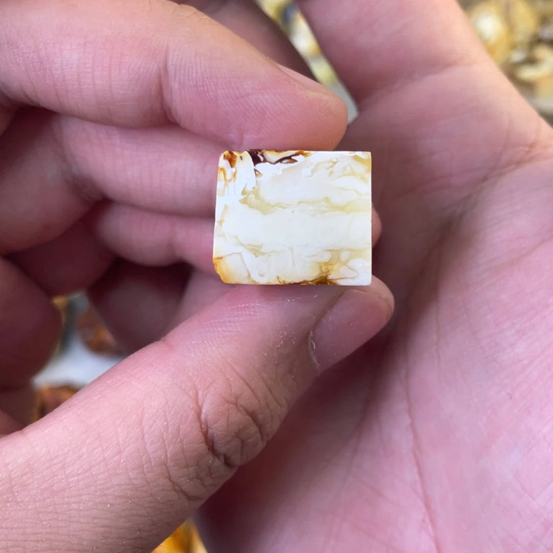 定制琥珀13老型琥珀蜜蜡