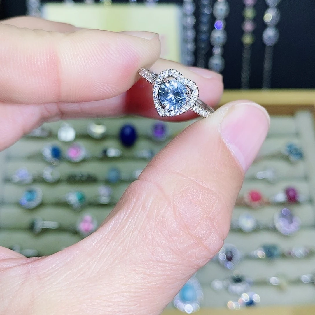 未镶嵌戒指托帕石