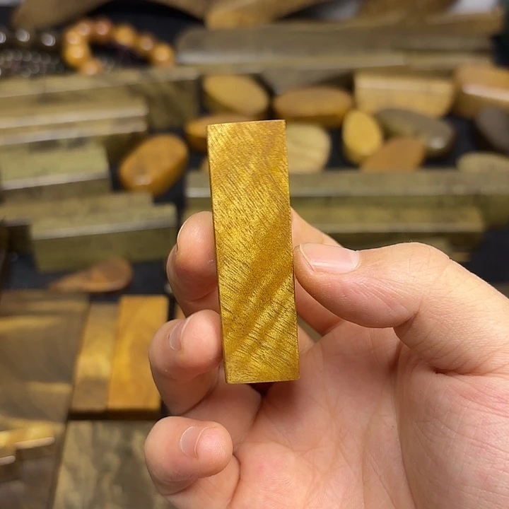 两***蟹金丝楠一物一拍链接