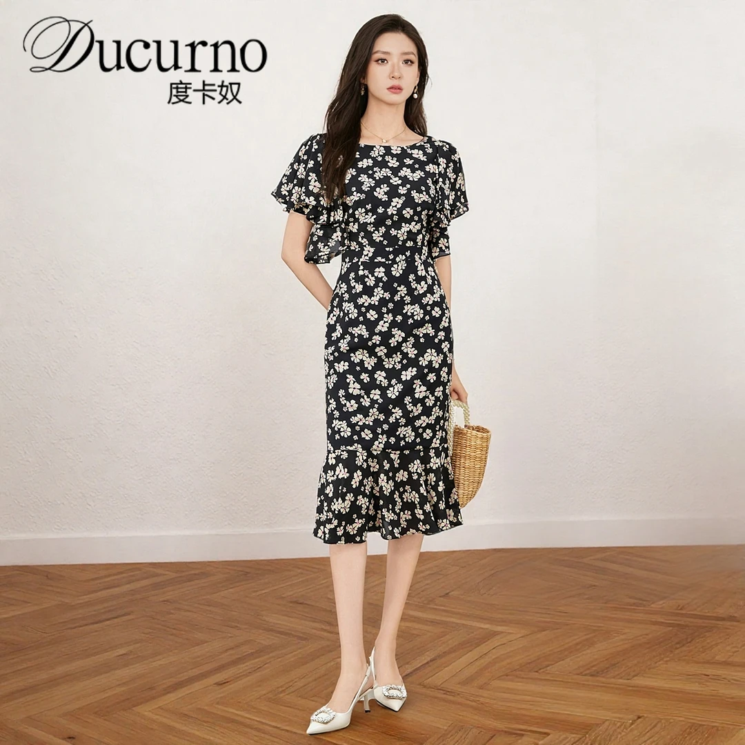 法式碎花连衣裙夏季新款高端气质名媛收腰显瘦女生韩系ins衣服