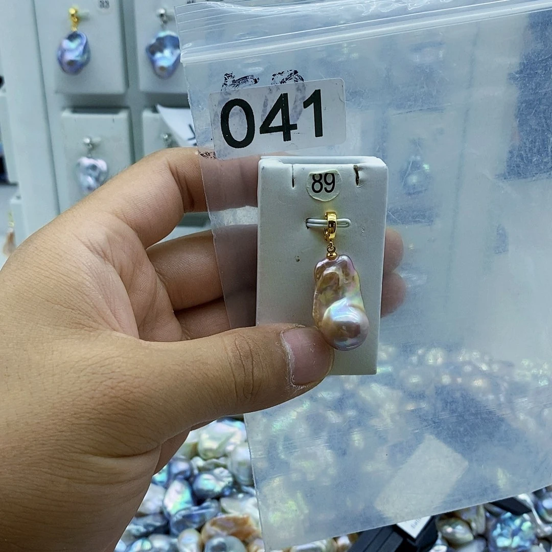 淡水珍珠合金颈饰