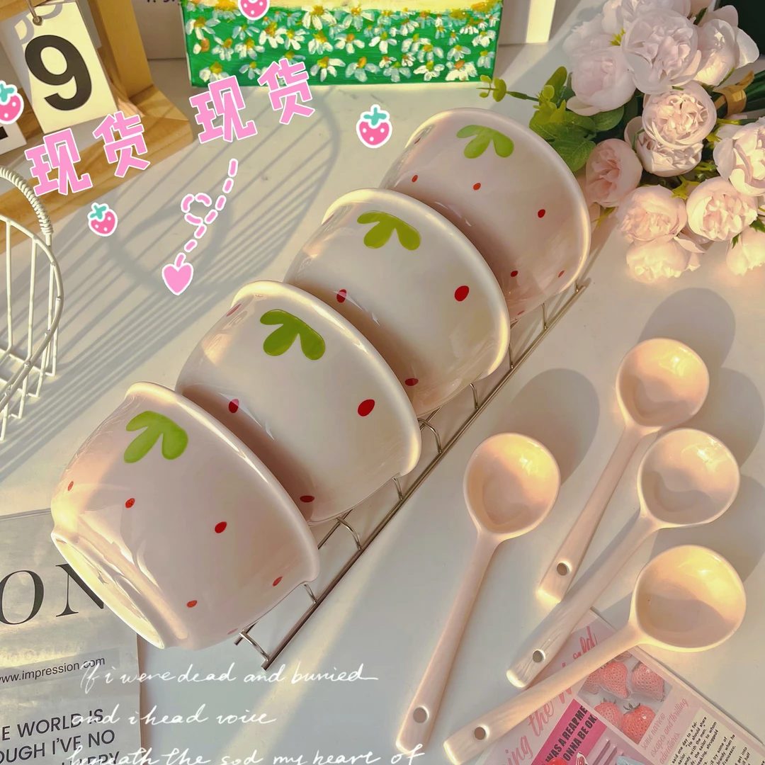 【2碗2勺/4碗4勺】奶油粉草莓陶瓷蛋糕碗釉下彩家用碗勺可爱餐具