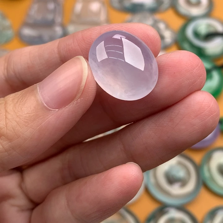 颈饰未镶嵌翡翠….