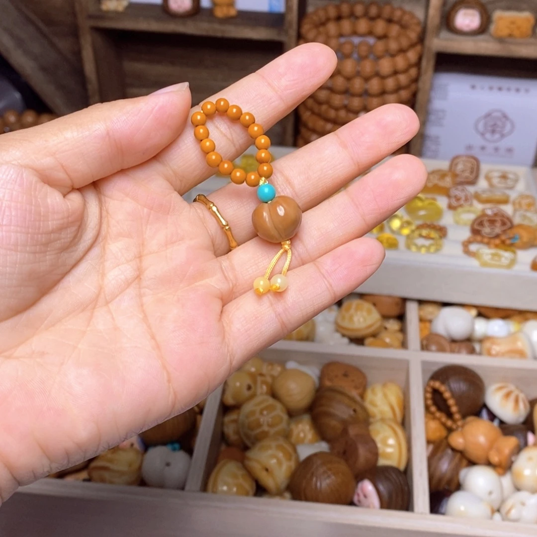 猴头核桃吊坠屁桃提溜