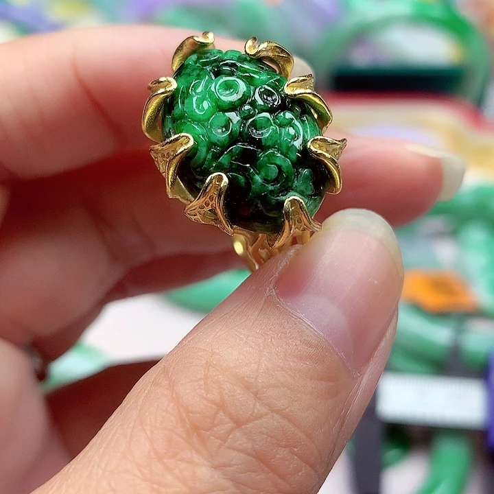 翡翠银S925镶嵌颈饰翡翠