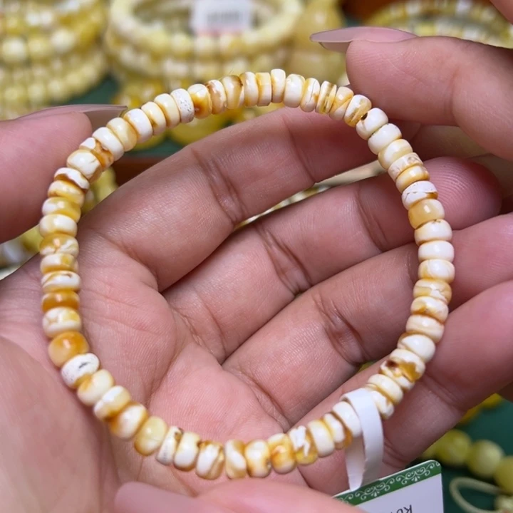 蜜蜡未镶嵌珠宝奇石