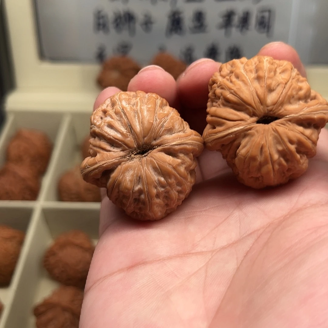 Z***h吊坠文玩核桃42尺全品元宝