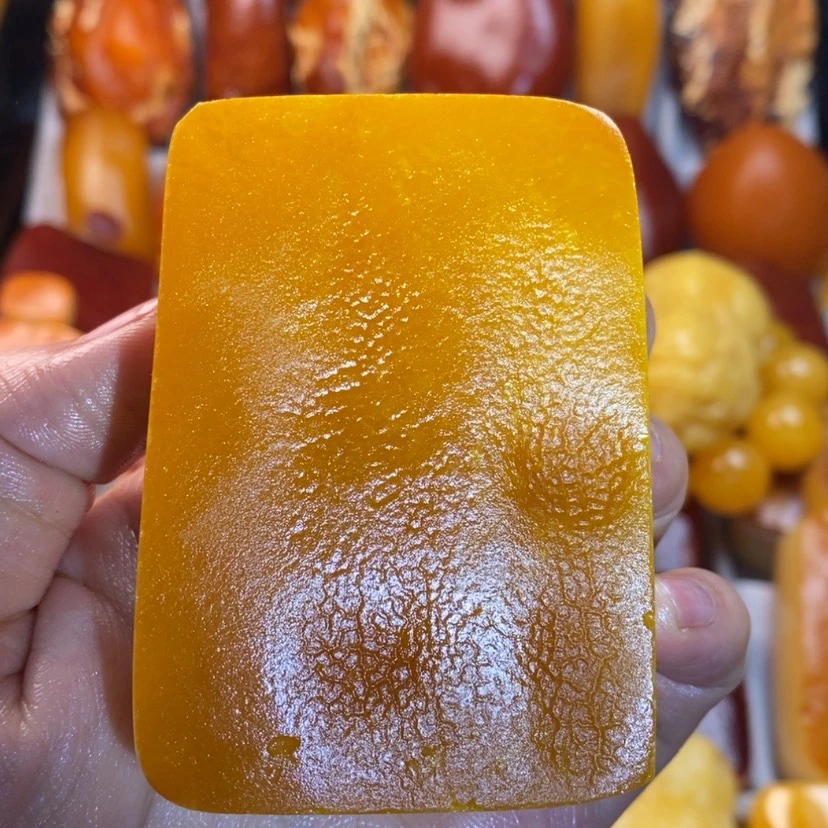 【闪购商品】定制琥珀H**c裸石，。