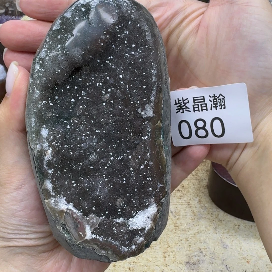 未镶嵌水晶大型摆件（非配饰）