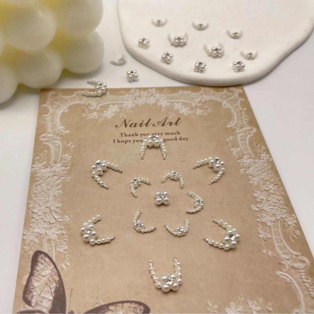 新款成品法式珍珠堆钻美甲钻饰品月牙花朵镶钻指甲配饰用品钻球